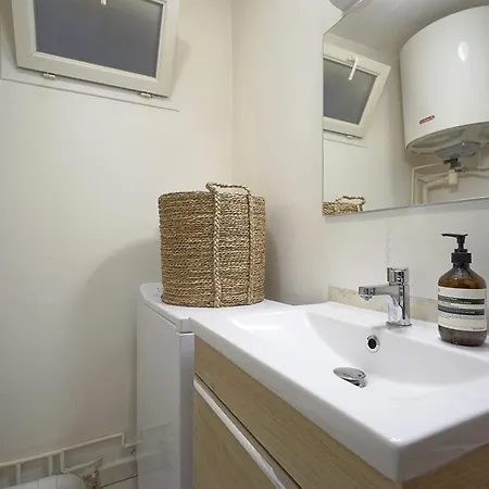 Beautiful Bright Studio Close To Monceau Park Διαμέρισμα